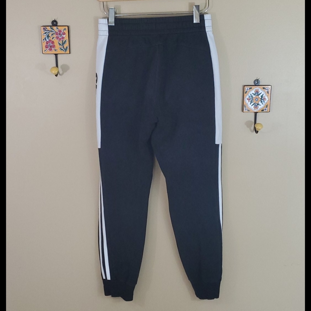 Adidas black and white sweatpants - Picture 4 of 9
